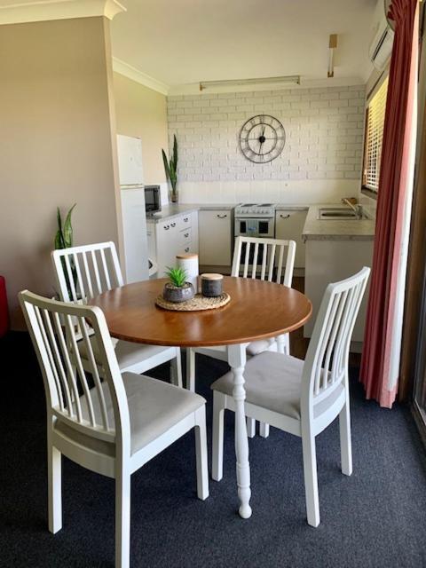 Montville Holiday Apartments Экстерьер фото