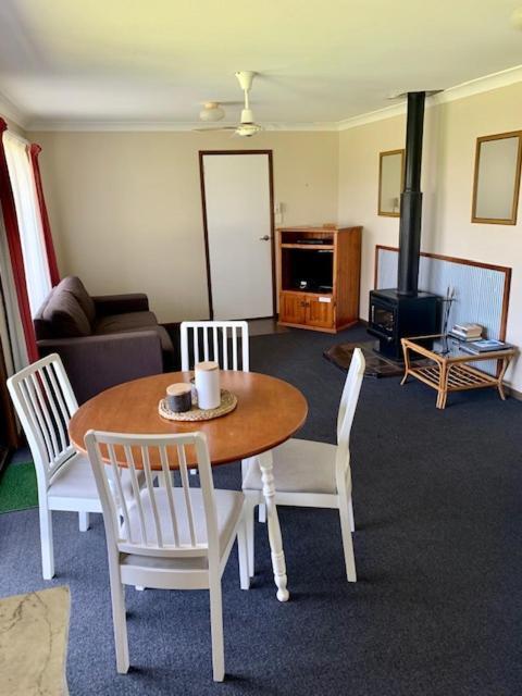 Montville Holiday Apartments Экстерьер фото